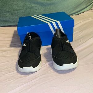 Adidas 360 sandal I (black and white )